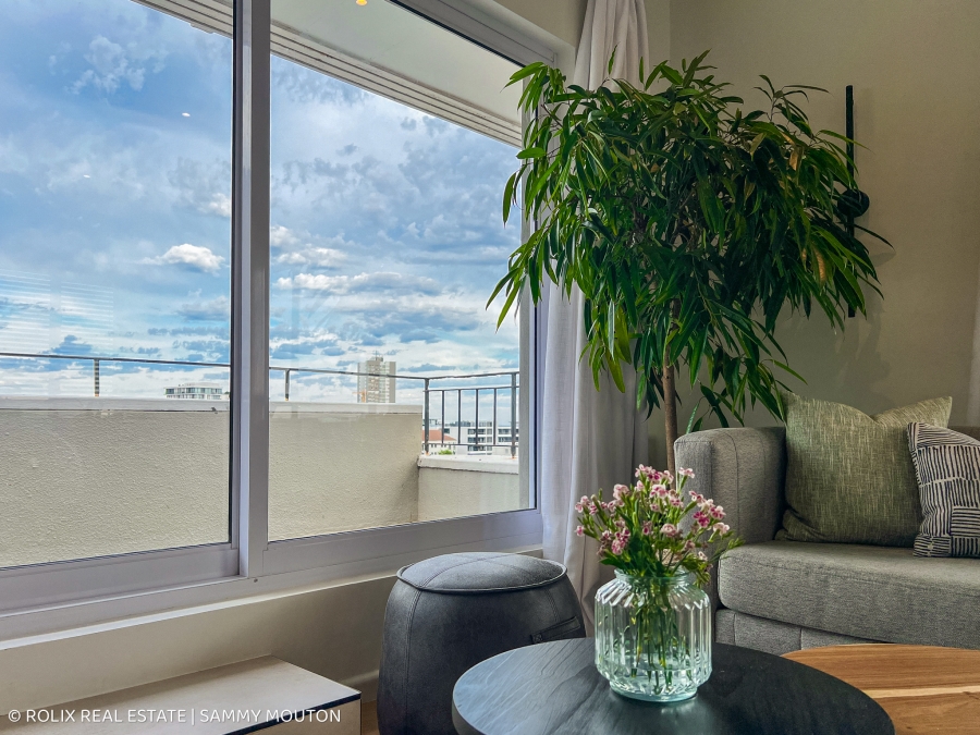 To Let 1 Bedroom Property for Rent in Sea Point Western Cape